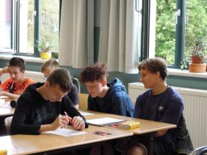 Klasse &Uuml;bersetzt